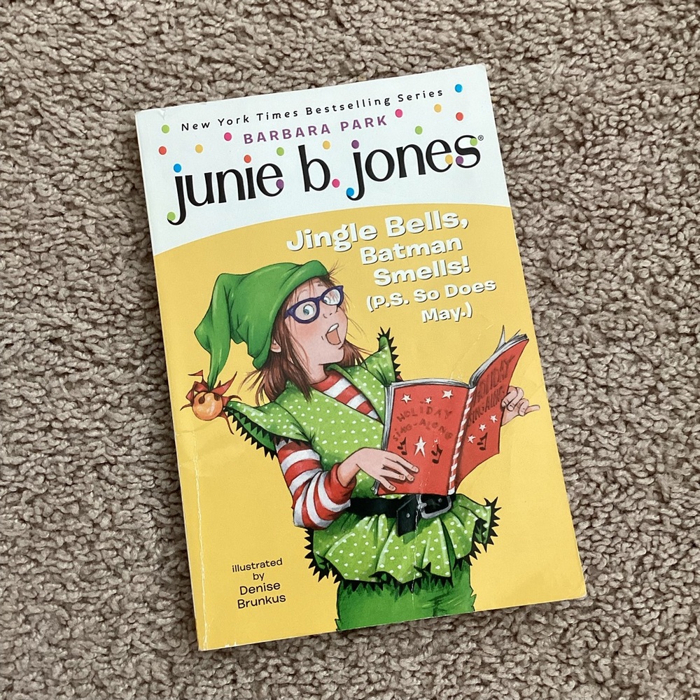3/$15 🛍️ Junie B. Jones Jingle Bells Batman Smells! children Christmas book
